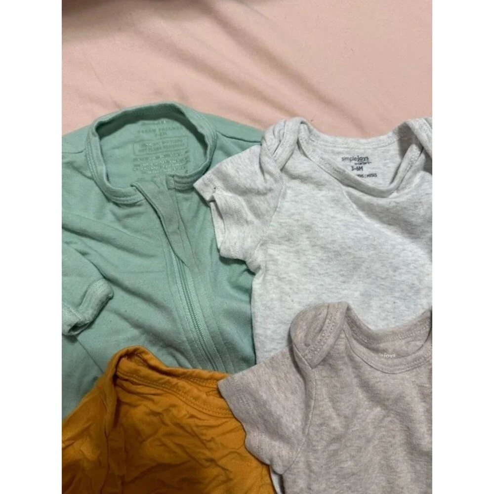 (4) Bamboo Sleeper Onesie Set